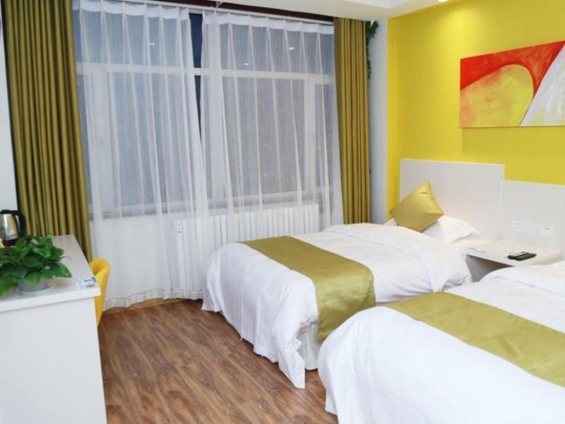Shell Chengde Longhua County Xingzhou Road Hotel, Chengde, China