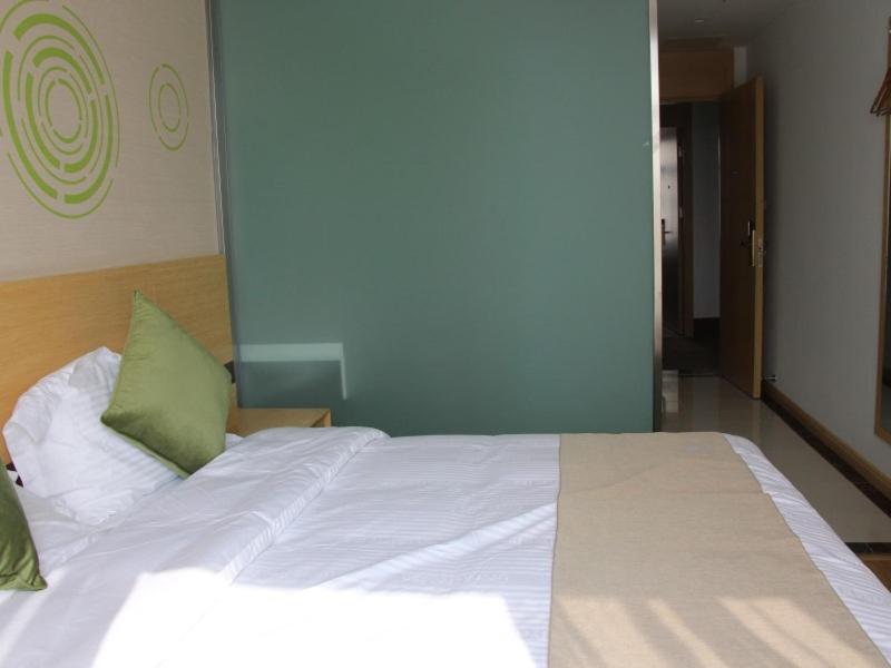 GreenTree Inn Langfang Dachang Movie City Select Hotel, Dachang, China