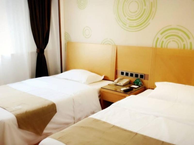 GreenTree Inn Bengbu Longzihu District Railway Station Express Hotel, Bengbu, China