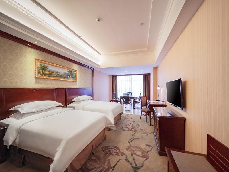 Vienna Classic Hotel Shizhongshan Avenue, Jiujiang, China