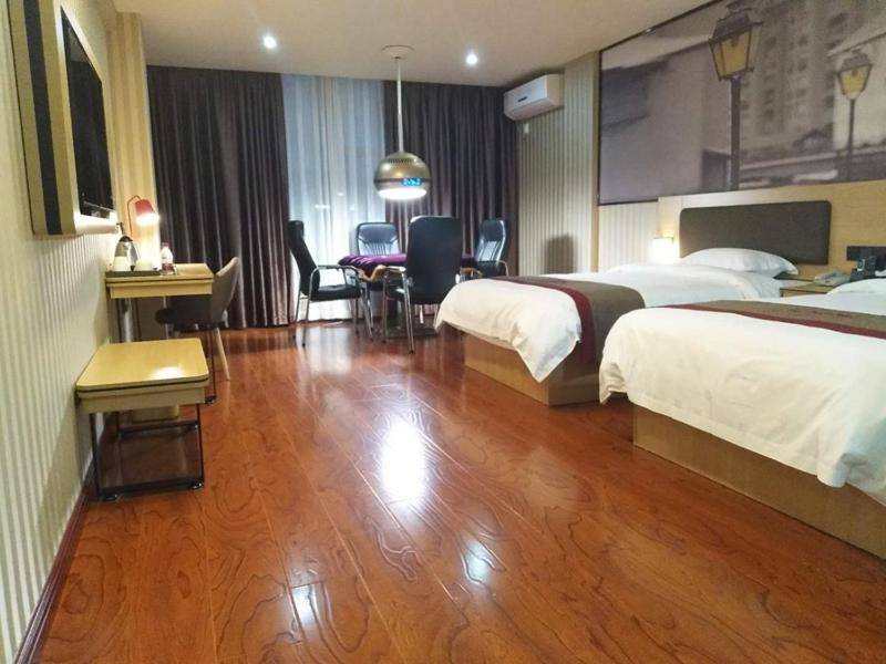 Thank Inn Chain Hotel Guangdong Heyuan Yuancheng District Heyuan Avenue North White Bailingtou Gaotang Store, Heyuan, China