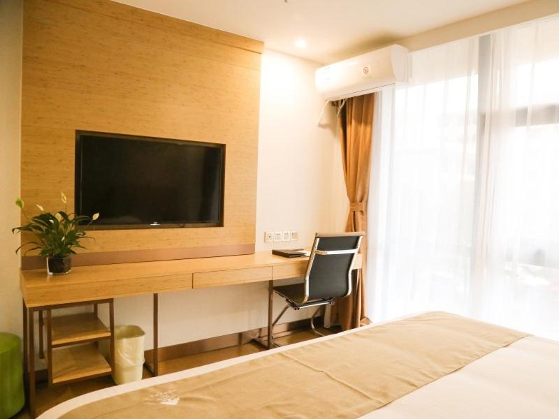 GreenTree Inn Nanjing Pukou District Qiaolin Express Hotel, Jianshe, China