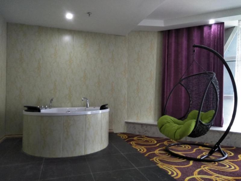 GreenTree Alliance Bengbu Railway Station Hotel, Bengbu, China