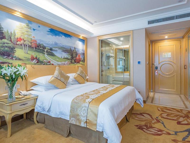 Vienna Hotel Guangxi Nanjing Nanhu Park, Nanning, China