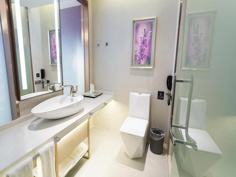 Lavande Hotel Suqian Yanghe New District, Suqian, China
