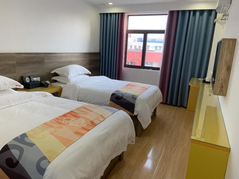 Shell Liu'an Wanxi Avenue International Motor City Hotel, China