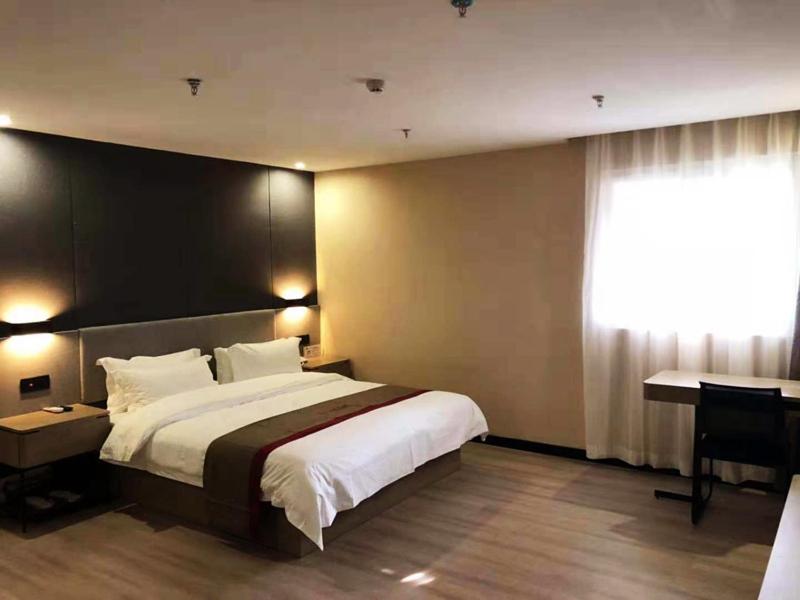 Thank Inn Plus Hotel Hebei Shijiazhuang Zhengding New District International Small Commodity City, Shijiazhuang, China