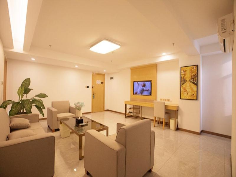 GreenTree Inn Haikou Chengmai Old Town Software Park Business Hotel, Bailian, China