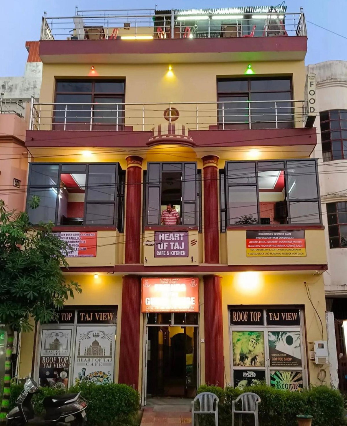 Friends Guest House & Hostel- near TAJ MAHAL, India
