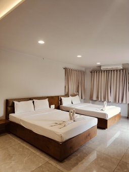 Hotel TrushaDham Near to Mahalaxmi Temple Kolhapur, Kolhapur, India