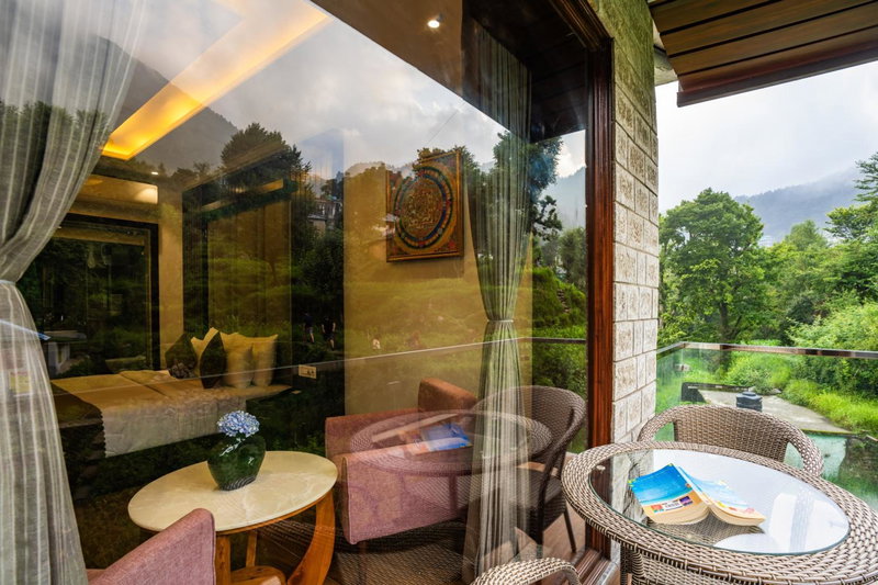 Alt life Luxe - Himalayan Crown - Upper Bhagsu Mcleodganj, Dharamshala, India