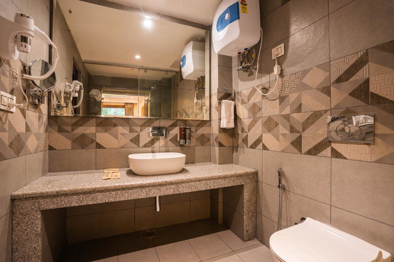 Alt life Luxe - Himalayan Crown - Upper Bhagsu Mcleodganj, Dharamshala, India