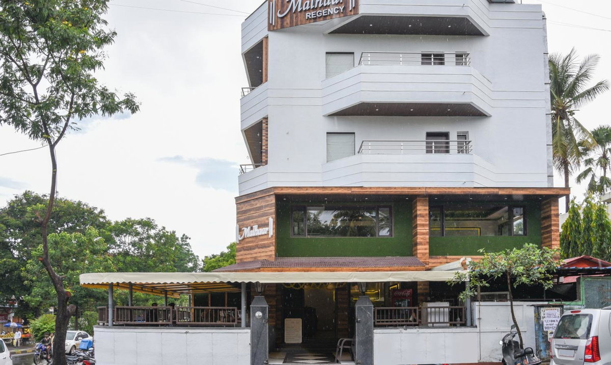 Hotel · Treebo Malhaar Regency, Pune