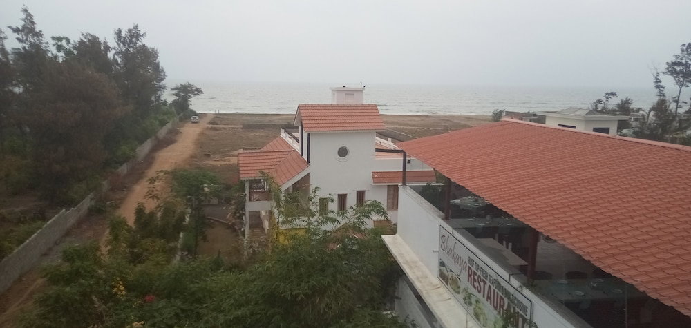 Meya Beach Walk Hotel, India