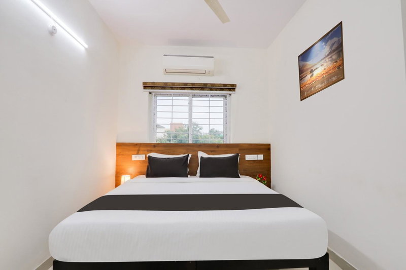 Super Townhouse Sri Nirvana Grand, Hyderabad, India