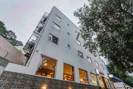 Season 4 Residences - Nungambakkam Near US consulate, Apollo Hospital, Shankar Nethralaya, Chennai, India