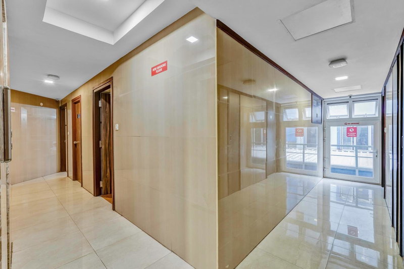Season 4 Residences - Nungambakkam Near US consulate, Apollo Hospital, Shankar Nethralaya, Chennai, India