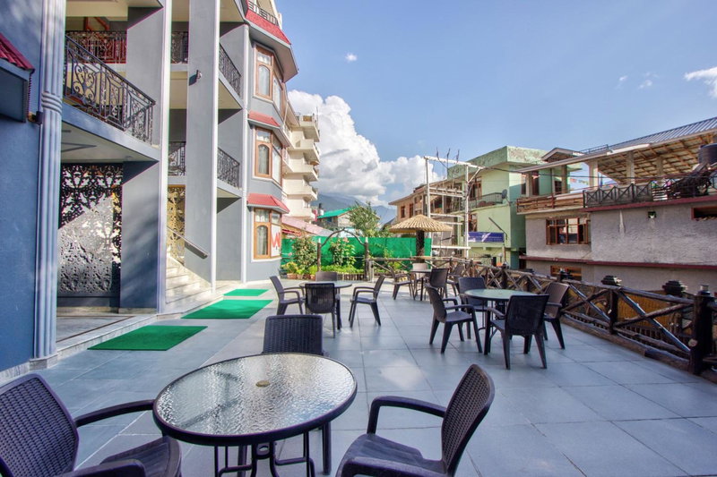 Woodstock Inn Manali 800 Mtrs from Mall Road, Manāli, India