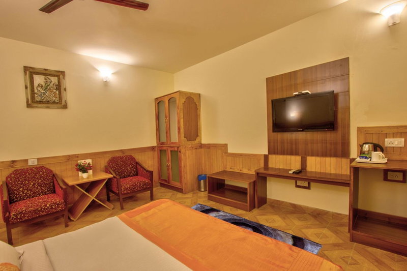 Woodstock Inn Manali 800 Mtrs from Mall Road, Manāli, India