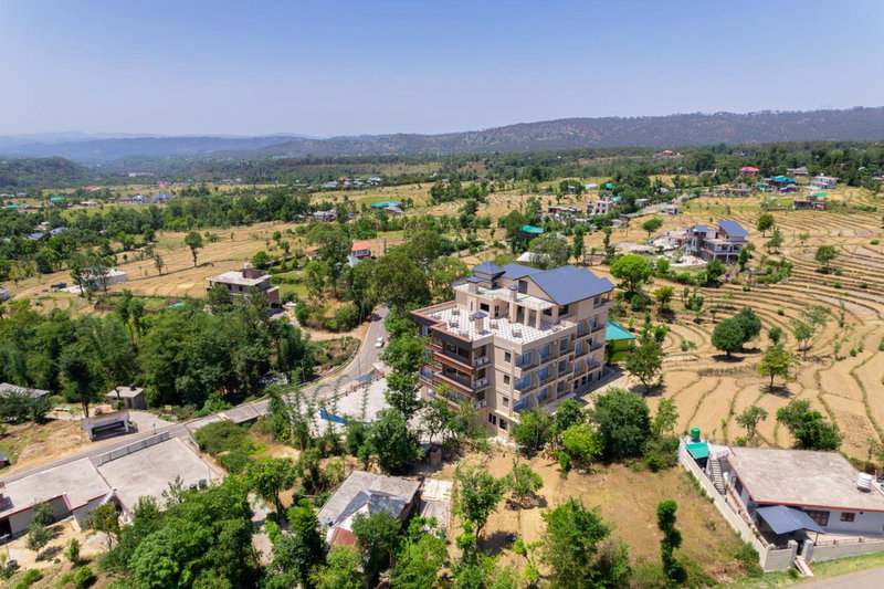 Aotel by Clarks Inn Palampur, Pālampur, India