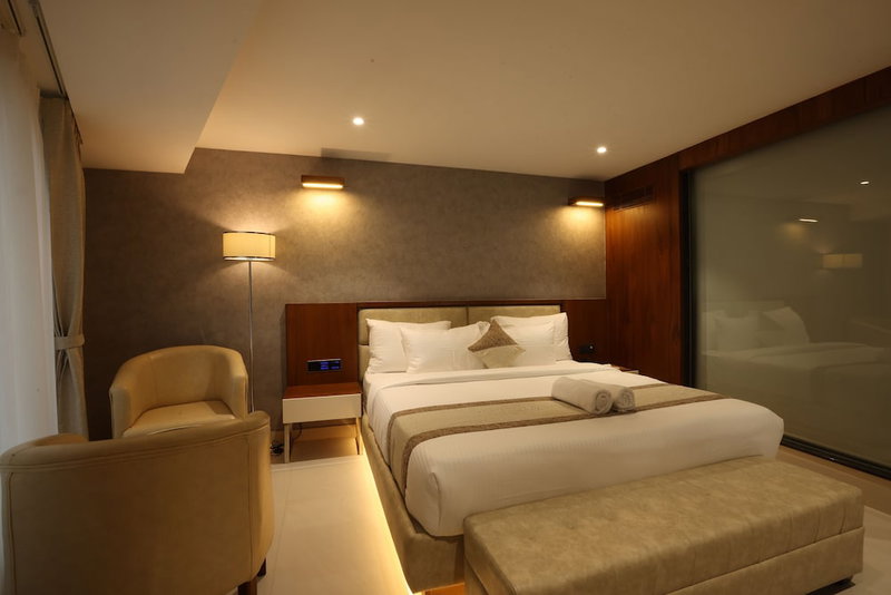 Royal Plaza Suites by RAK Rooms, Mangaluru, India