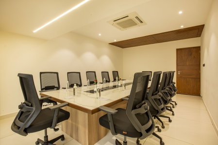 Royal Plaza Suites by RAK Rooms, Mangaluru, India