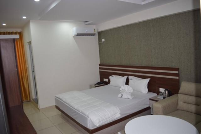 Hotel · hotel fortune suites, Bangalore