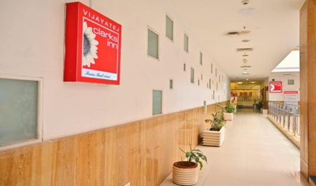 Vijaya Tej Clarks Inn, Patna, India