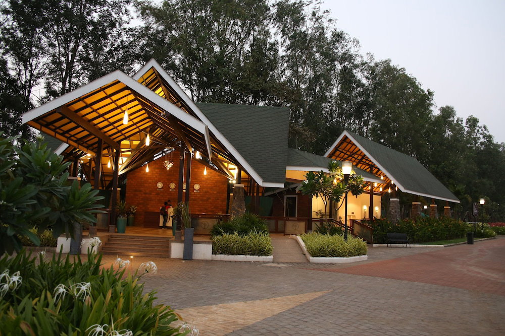 Hotel · Fazlani Natures Nest - The Wellness Retreat, Mawal