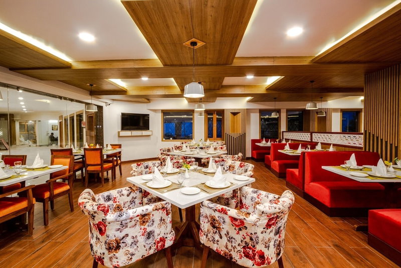Anand Vardhan Resorts, Kullu, India