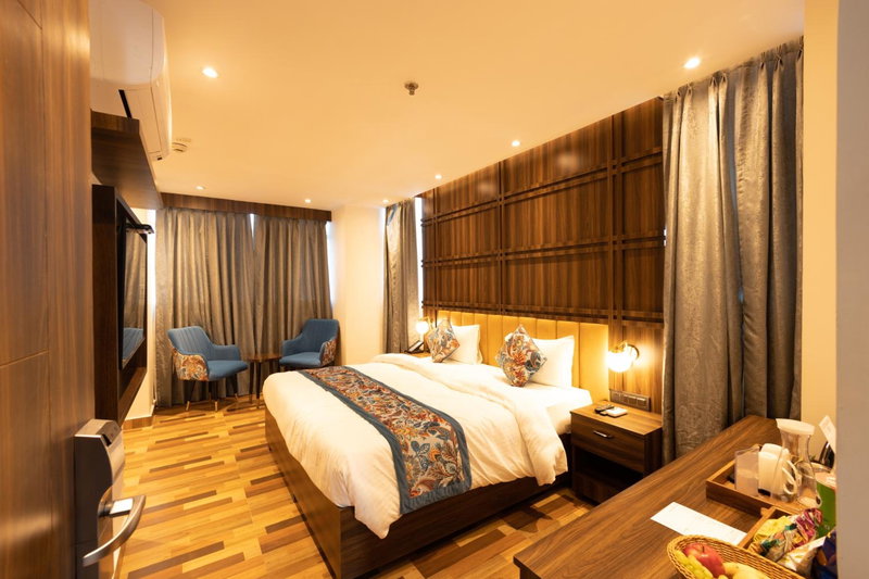 Hyphen Business Hotel, Noida, India