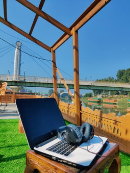 The Shelter Group of Houseboats & Tour organiser city Center Lal Chowk, Srinagar, India