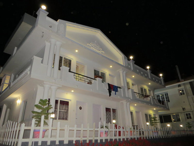 Drizzle Drop Inn, Ooty, India