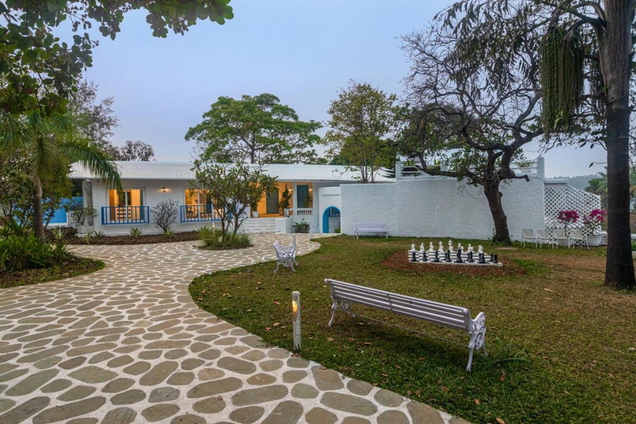 SaffronStays Kairos Zeus, Karjat - Greek style pool villa near Camp Max, Karjat, India