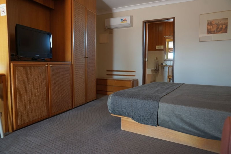 Nandewar Motor Inn, Narrabri, Australia
