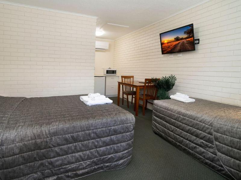 Club Hotel Motel Roma, Roma, Australia