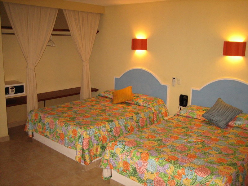 Hotel Delfines Acapulco by NG Hoteles, Acapulco, Mexico