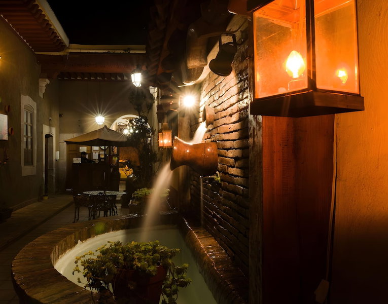 Hotel del callejón Morelia, Morelia, Mexico