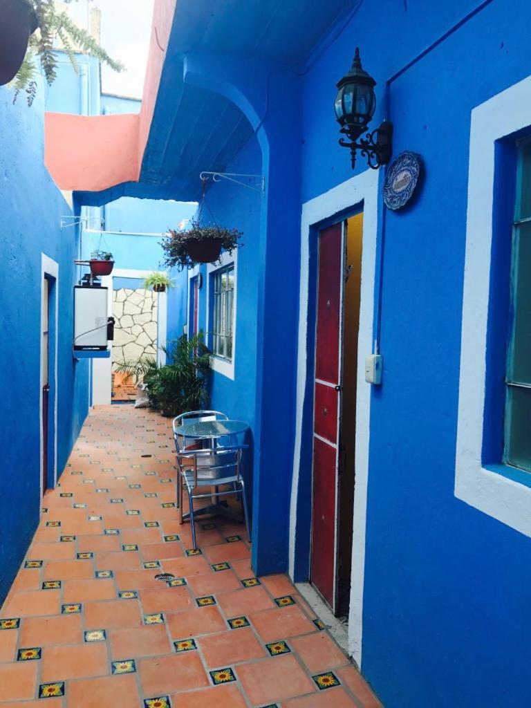 Pensión Aguayo, Mexico