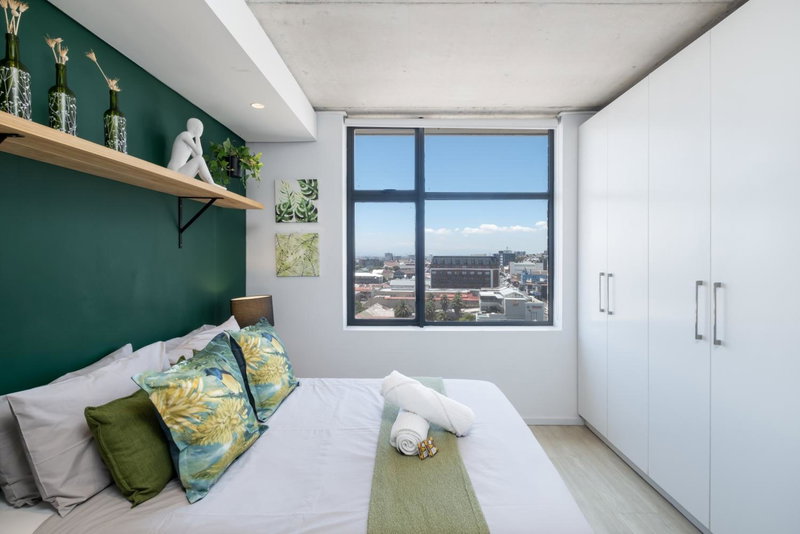 Modern Two Bedroom Unit, Mountain & Harbour Views, Cape Town, South Africa