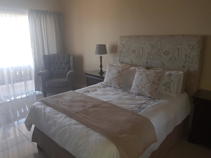 Marine48 Self-catering Port Elizabeth, Port Elizabeth, South Africa