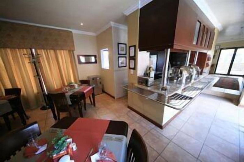 Le Cozmo Guest House, Alberton, South Africa