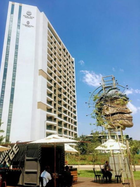 Menlyn Apartment - Marble Print, Pretoria, South Africa