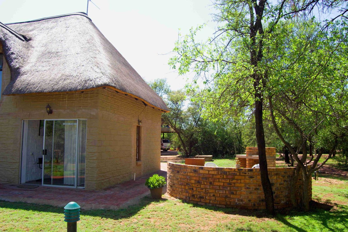 Hotel · Suzie's Loft - NUDE - SunEden Family Naturist Resort, Pretoria