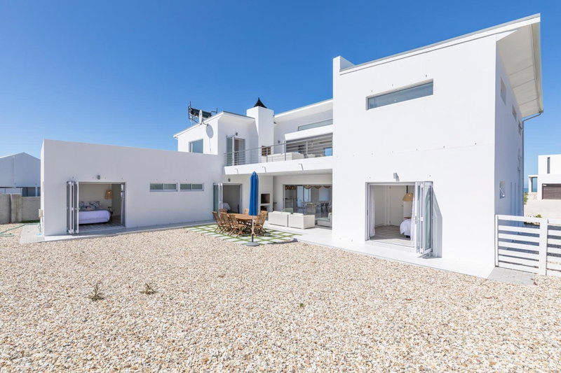 189 Casa Del Playa, Yzerfontein, South Africa