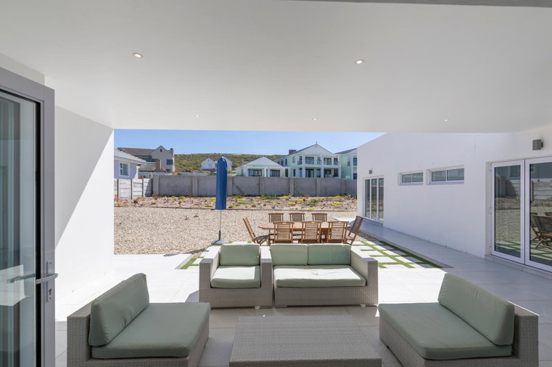 189 Casa Del Playa, Yzerfontein, South Africa