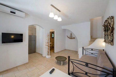 Anemonisia Deluxe Apartments, Skiros, Greece