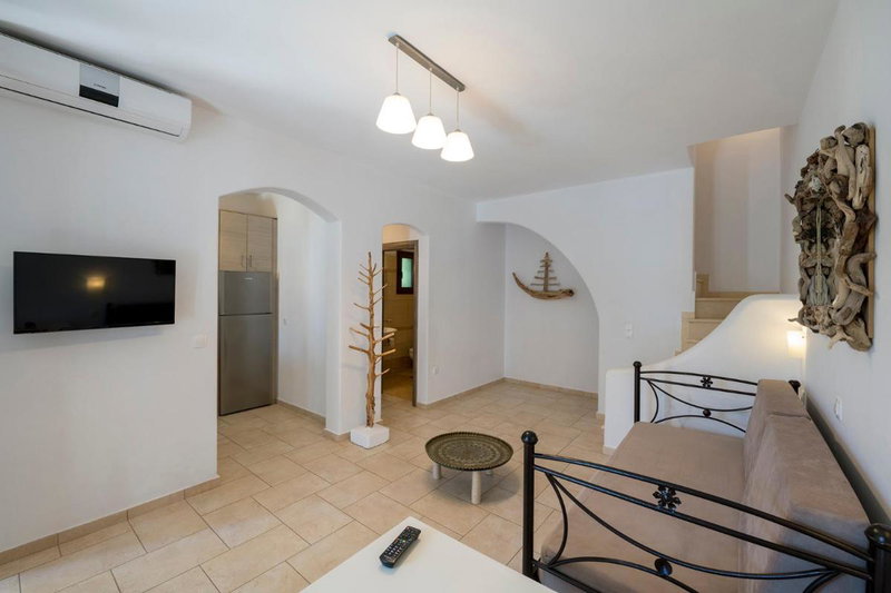Anemonisia Deluxe Apartments, Skiros, Greece