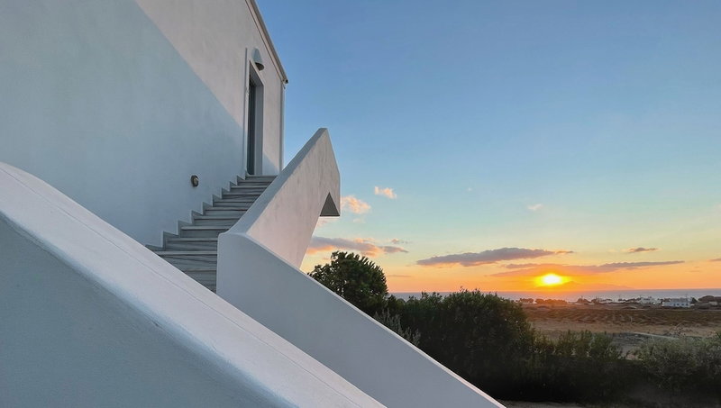 Hermoso Luxury Suites, Santorini, Greece