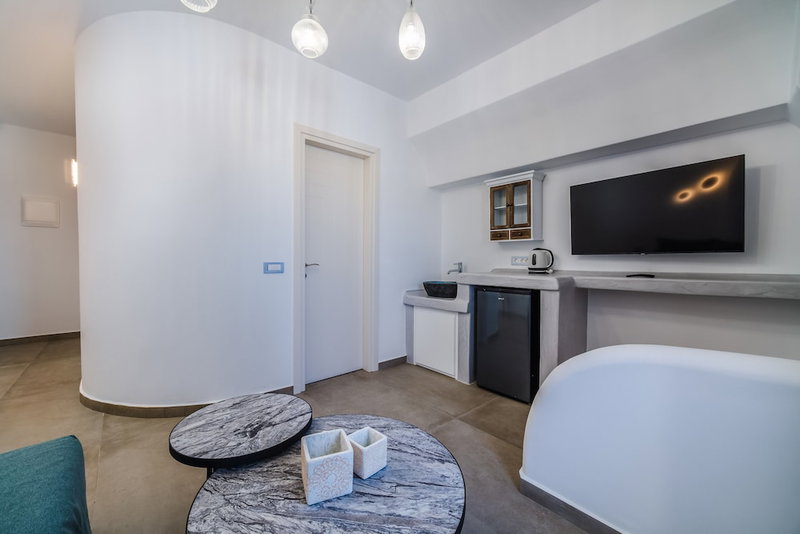 Aegean Blue Luxury Suites, Santorini, Greece